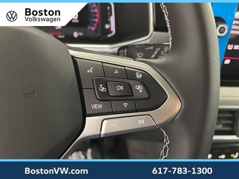 New 2026 Volkswagen Taos SEL image 17