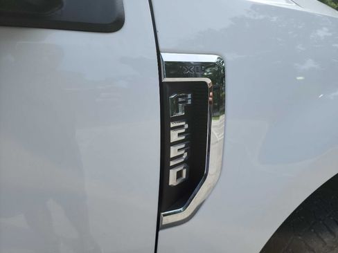 Used 2019 Ford F250 XL w/ XL Value Package AWD/4WD image 13