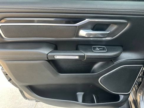 Used 2019 RAM 1500 Laramie w/ Sport Appearance Package AWD/4WD image 24