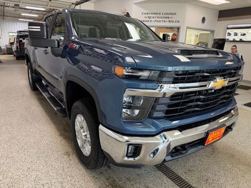 Used 2026 Chevrolet Silverado 3500 LT w/ Convenience Package image 4