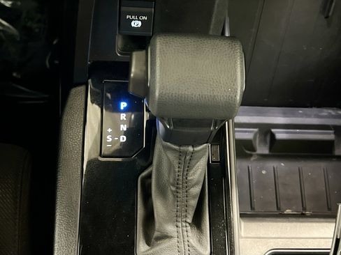 Used 2025 Toyota Tundra SR5 AWD/4WD image 12