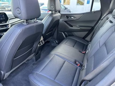Used 2025 Chevrolet Equinox LT w/ Convenience Package II FWD image 16