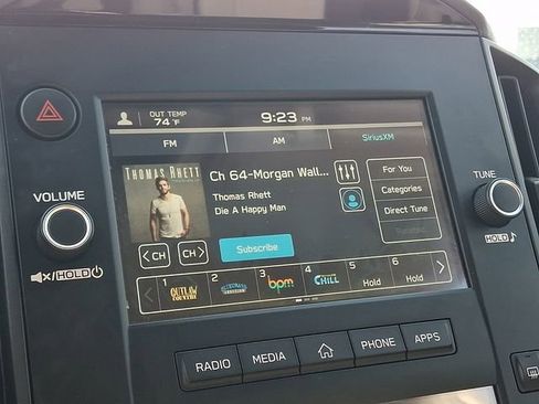 Used 2024 Subaru Crosstrek 2.0i image 17