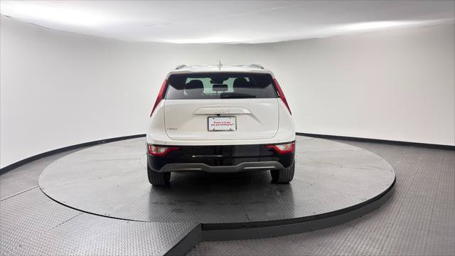 Used 2023 Kia Niro Wind w/ Wind Preserve Package FWD image 7