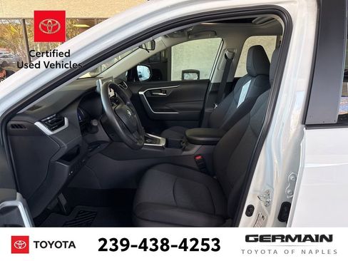 Used 2025 Toyota RAV4 XLE w/ Convenience Package image 15