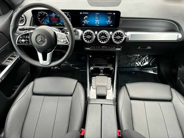 Certified 2023 Mercedes-Benz EQB 300 4MATIC w/ Exclusive Package image 15