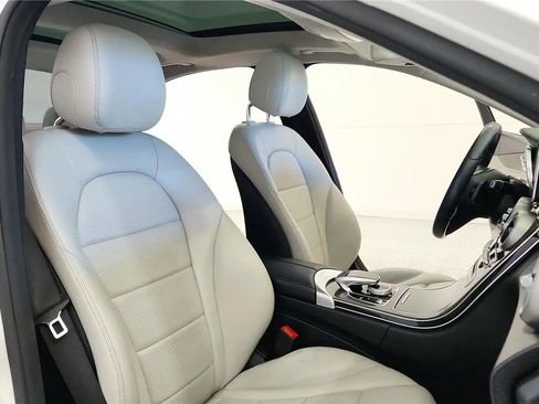 Used 2015 Mercedes-Benz C 300 4MATIC Sedan image 38