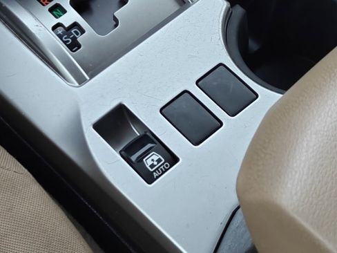 Used 2016 Toyota 4Runner SR5 image 33