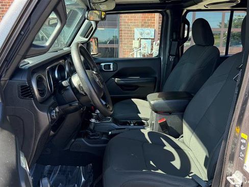 Used 2022 Jeep Wrangler Unlimited Sport AWD/4WD image 18