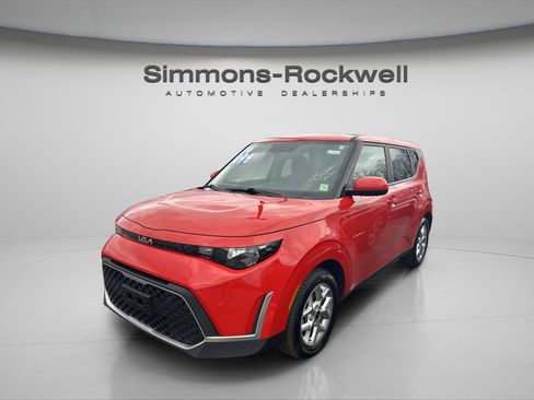 Used 2024 Kia Soul LX w/ Option Group 015 image 6