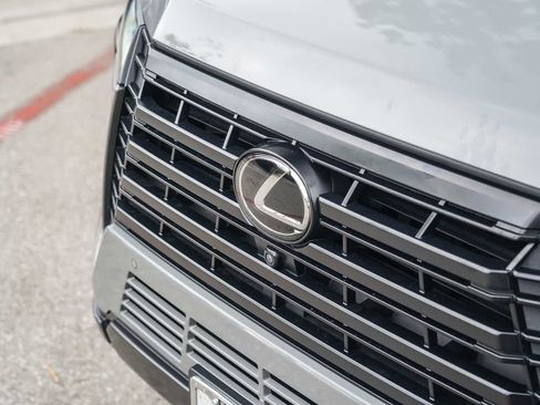 Used 2024 Lexus GX 550 w/ Accessory Package (Z1) AWD/4WD image 10