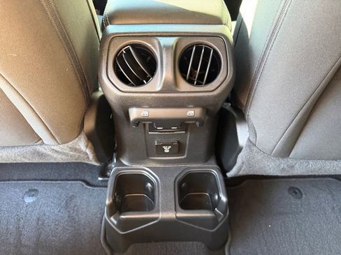 Used 2022 Jeep Wrangler Unlimited Sahara w/ Cold Weather Group image 15