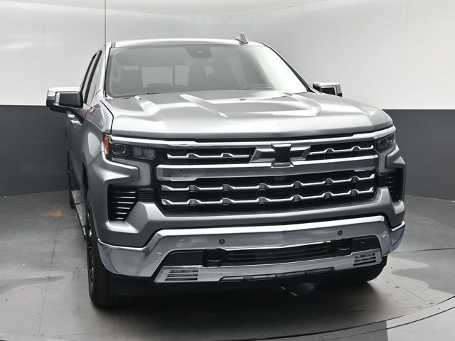 Used 2023 Chevrolet Silverado 1500 LTZ w/ Technology Package AWD/4WD image 21