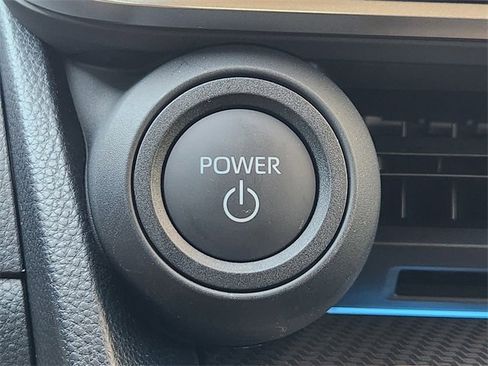 Used 2025 Toyota Prius XLE image 16