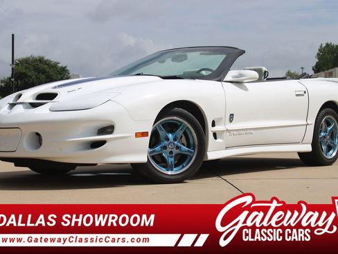 Used 1999 Pontiac Firebird Trans Am RWD image 1