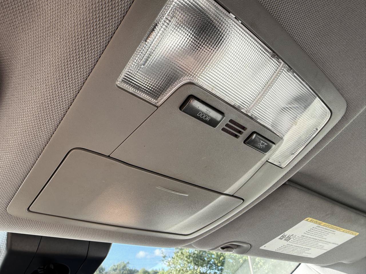 Used 2019 Toyota Highlander Plus FWD image 20