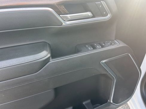 Used 2023 Chevrolet Silverado 1500 LT image 6