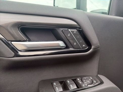 New 2026 GMC Sierra 2500 AT4 w/ AT4 Premium Plus Package image 15