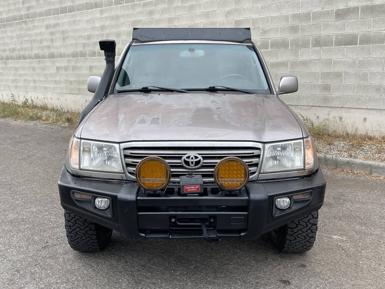 Used 2004 Toyota Land Cruiser w/ Convenience Pkg AWD/4WD image 2