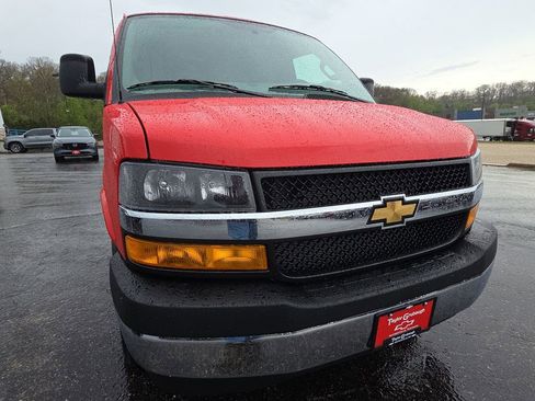 New 2026 Chevrolet Express 3500 w/ Driver Convenience Package RWD image 11