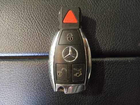 Used 2017 Mercedes-Benz C 300 Sedan image 32