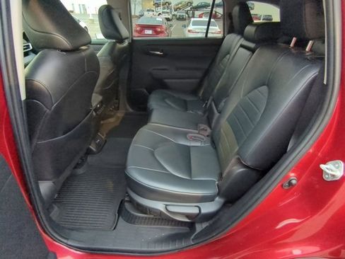 Certified 2022 Toyota Highlander XLE image 16