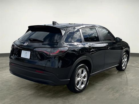 Certified 2025 Honda HR-V LX image 9