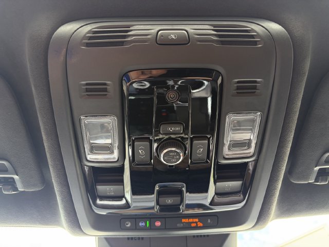 Used 2026 Cadillac Escalade Platinum Sport AWD/4WD image 45