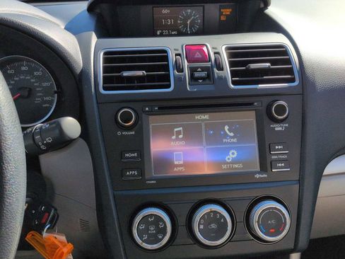 Used 2017 Subaru Forester 2.5i w/ Alloy Wheel Package image 27