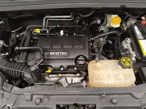 Used 2019 Chevrolet Trax LT w/ LT Convenience Package image 30