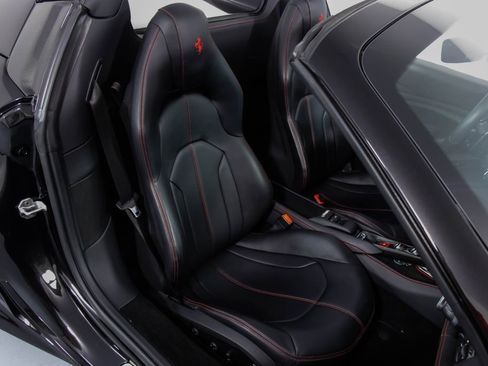 Certified 2022 Ferrari F8 Tributo image 52