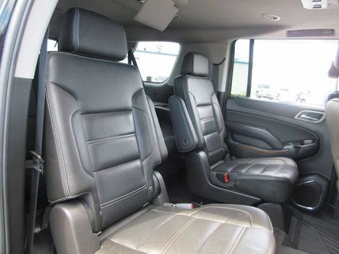 Used 2019 GMC Yukon XL Denali w/ Open Road Package AWD/4WD image 27