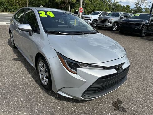 Used 2024 Toyota Corolla LE FWD image 10