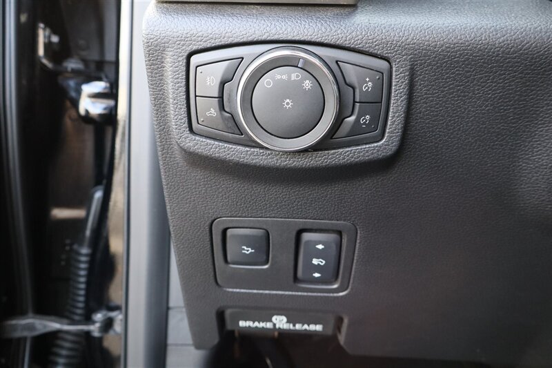 Used 2017 Ford F350 Lariat w/ Lariat Ultimate Package AWD/4WD image 16