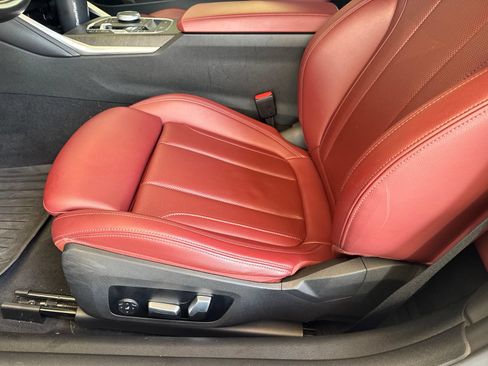 Used 2024 BMW 430i Convertible w/ M Sport Package RWD image 7