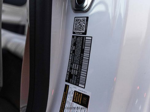 Used 2023 Mercedes-Benz E 450 Cabriolet image 35