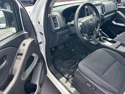 Certified 2024 Nissan Frontier SV w/ SV Convenience Package RWD image 9