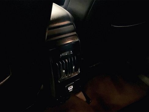 Used 2024 Jeep Compass Latitude w/ Altitude Special Edition image 28