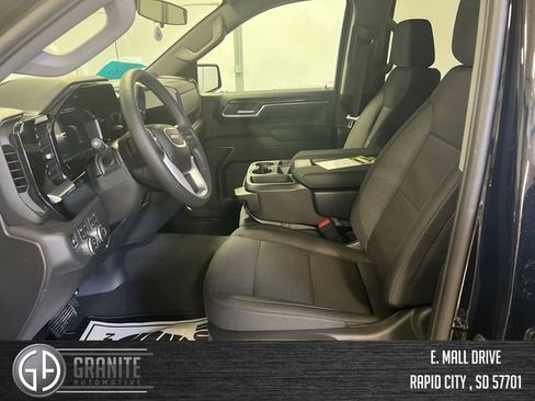 New 2026 GMC Sierra 1500 SLE AWD/4WD image 9