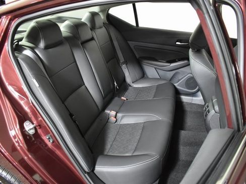 Used 2025 Nissan Altima 2.5 SL image 33