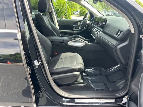 New 2026 Mercedes-Benz GLS 450 4MATIC image 14