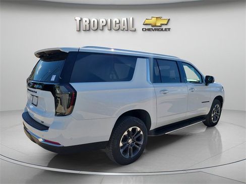 New 2026 Chevrolet Suburban LT w/ Comfort Package image 5