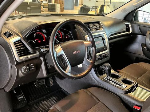 Used 2016 GMC Acadia SLE AWD/4WD image 18