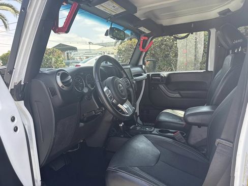 Used 2016 Jeep Wrangler Unlimited Sport AWD/4WD image 17