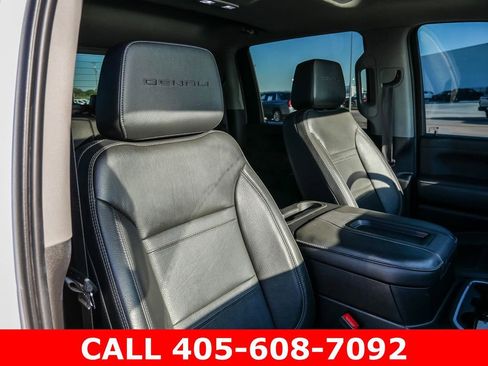 Used 2022 GMC Sierra 3500 Denali w/ Denali Ultimate Package AWD/4WD image 18
