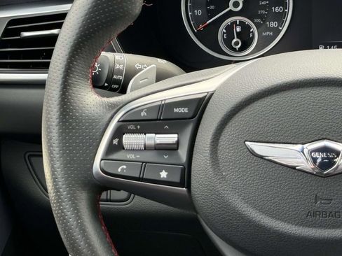 Used 2022 Genesis G70 3.3T image 22