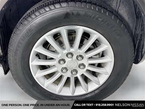 Used 2012 Buick Enclave Leather w/ LPO, Cargo Convenience Pkg image 31