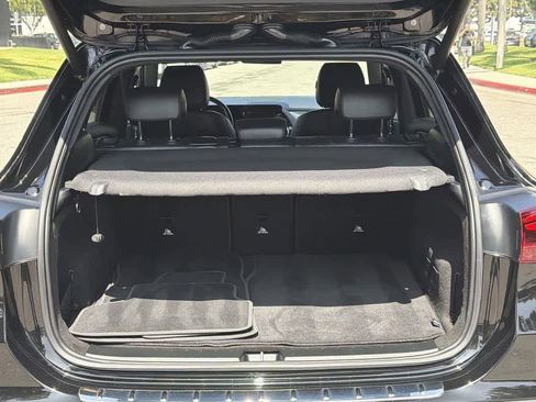 Used 2025 Mercedes-Benz GLA 250 4MATIC image 30