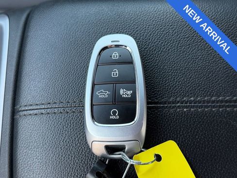 Used 2023 Hyundai Santa Cruz SEL AWD/4WD image 18