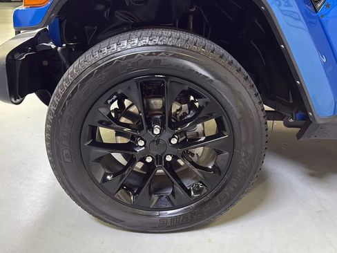 Used 2021 Jeep Wrangler Unlimited Sahara w/ Safety Group image 30